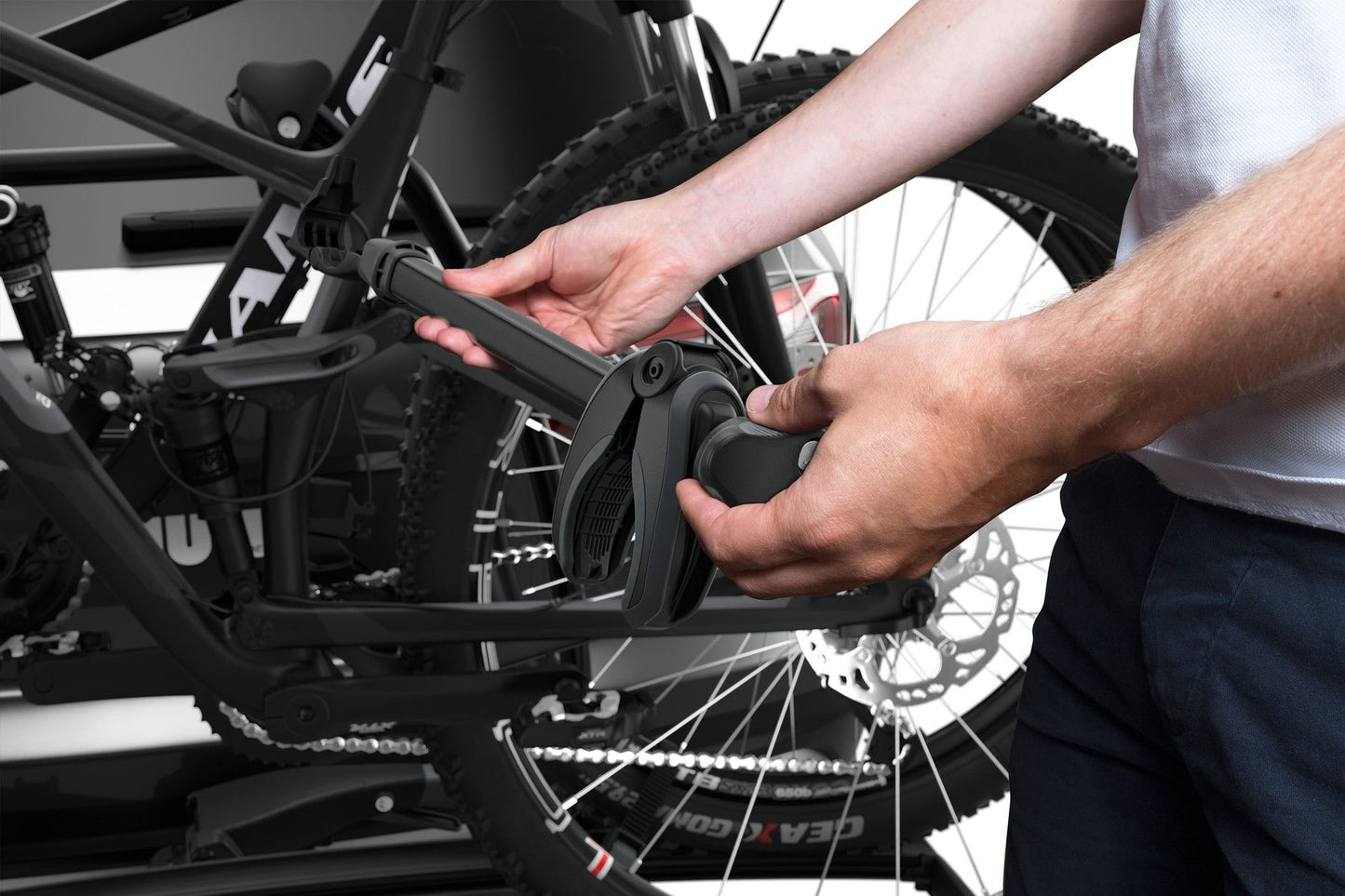 Thule VeloSpace XT 2 Black - biket.co.za