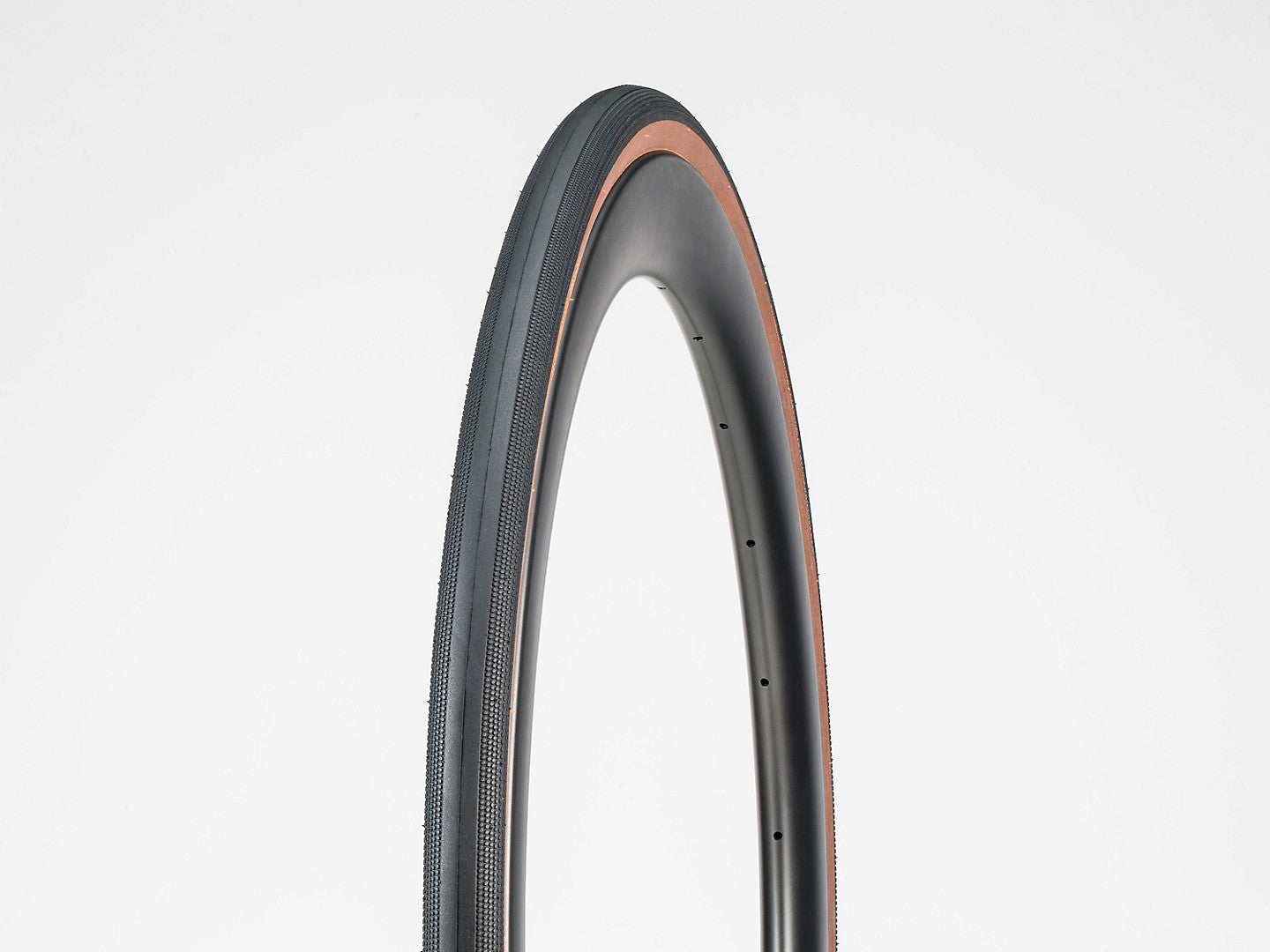 Bontrager R3 Hard-Case Lite TLR Road Tyre - biket.co.za