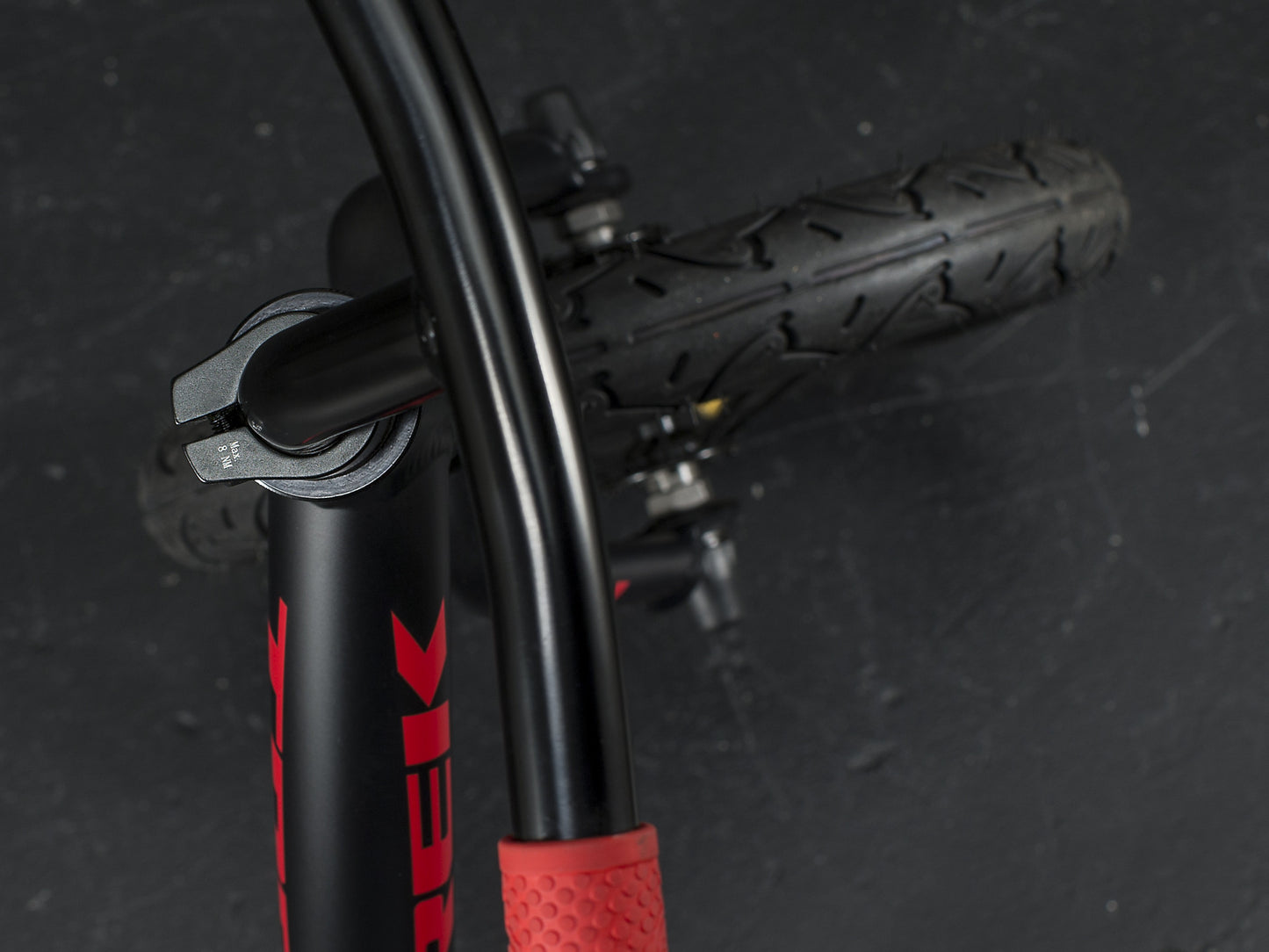 2022 Trek Kickster - Pink - biket.co.za